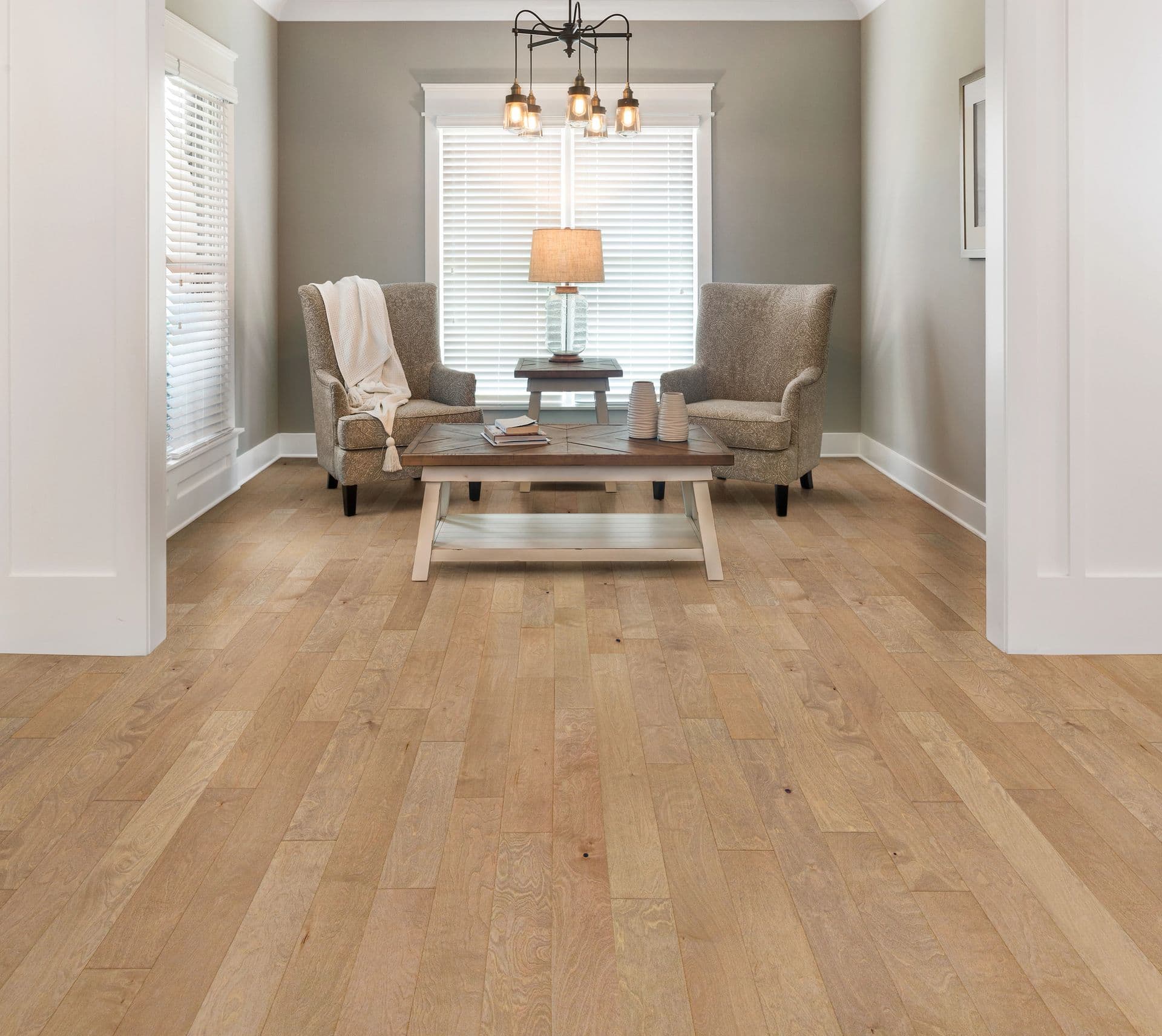 Blonde tone LVP sitting area