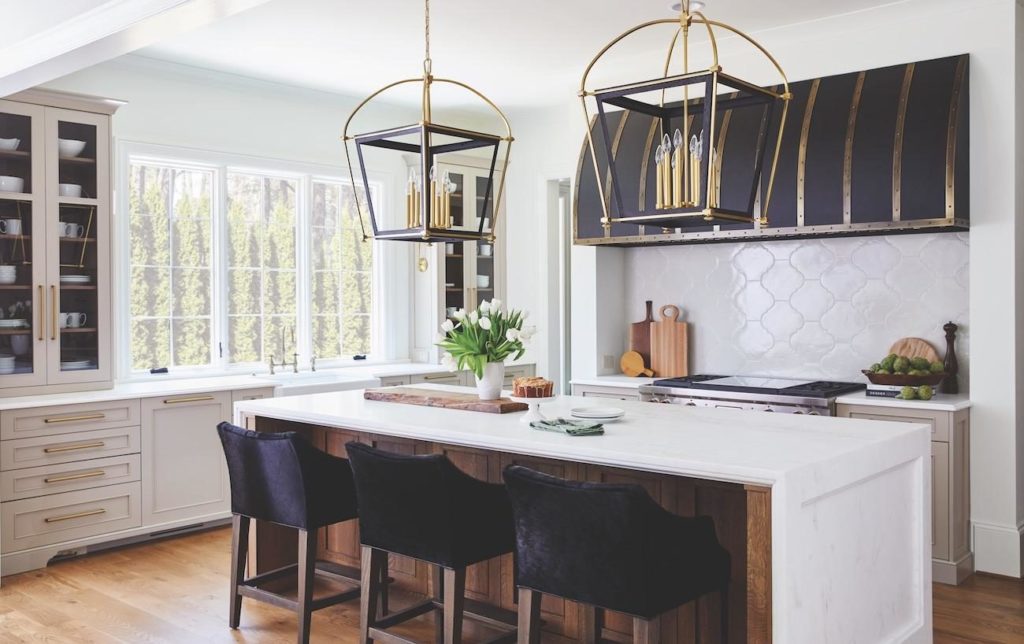 beautiful white black and gold color scheme kitchen